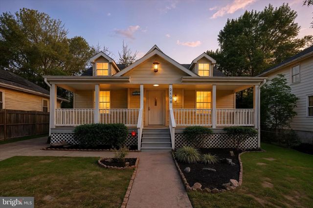 2108 SUNBRIAR LN, Baltimore, MD 21207