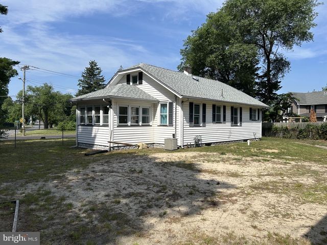 452 RARITAN AVE, Atco, NJ 08004