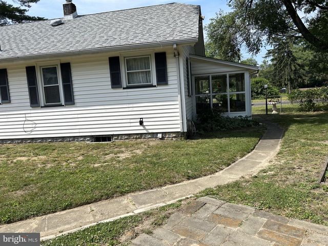 452 RARITAN AVE, Atco, NJ 08004