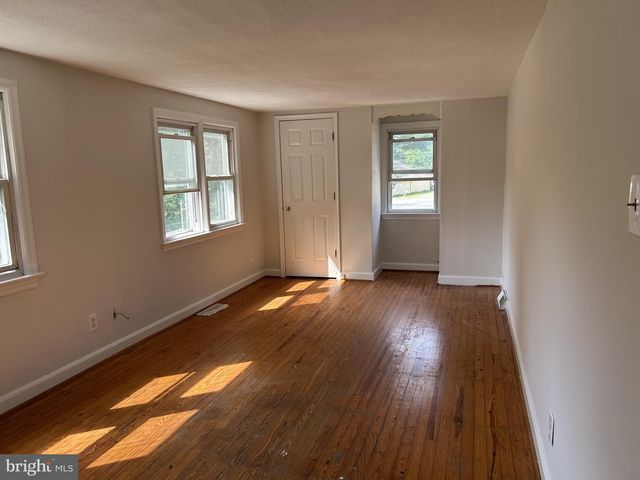 452 RARITAN AVE, Atco, NJ 08004