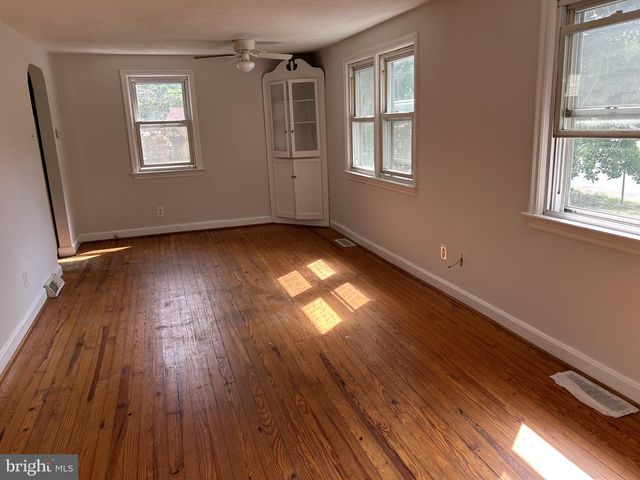 452 RARITAN AVE, Atco, NJ 08004