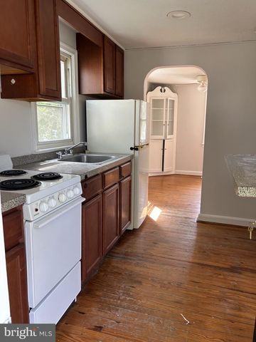 452 RARITAN AVE, Atco, NJ 08004