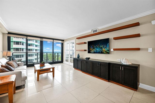 5225 Collins Ave 706, Miami Beach, FL 33140