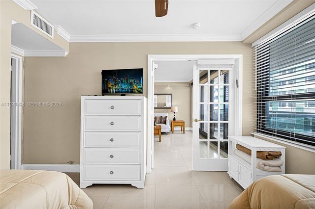 5225 Collins Ave 706, Miami Beach, FL 33140