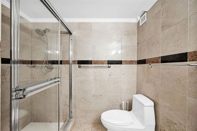 5225 Collins Ave 706, Miami Beach, FL 33140