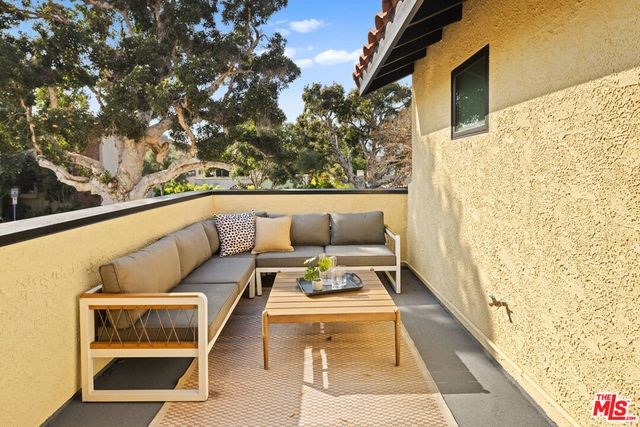 2613 5th Street, Santa Monica, CA 90405