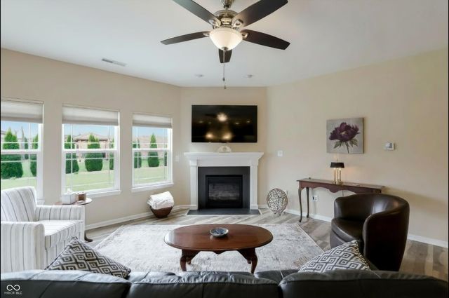 4731 W Lawrence Way, New Palestine, IN 46163