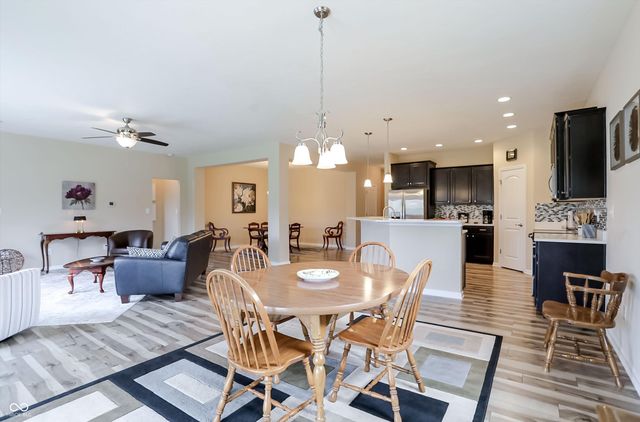 4731 W Lawrence Way, New Palestine, IN 46163