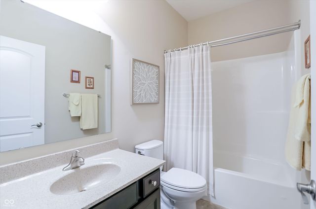 4731 W Lawrence Way, New Palestine, IN 46163