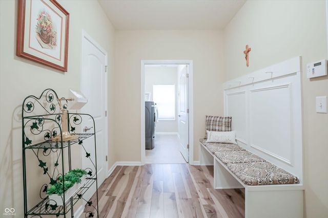 4731 W Lawrence Way, New Palestine, IN 46163