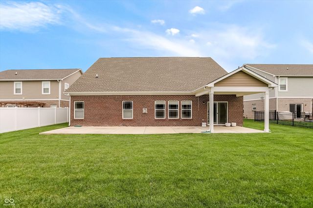 4731 W Lawrence Way, New Palestine, IN 46163