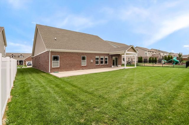 4731 W Lawrence Way, New Palestine, IN 46163
