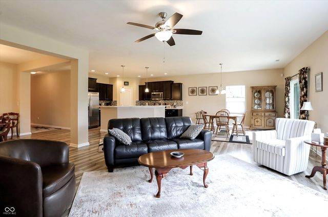 4731 W Lawrence Way, New Palestine, IN 46163