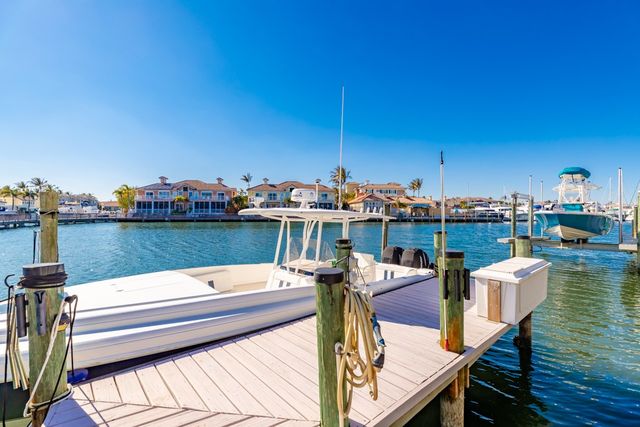 5465 E Harbor Village Drive, Vero Beach, FL 32967