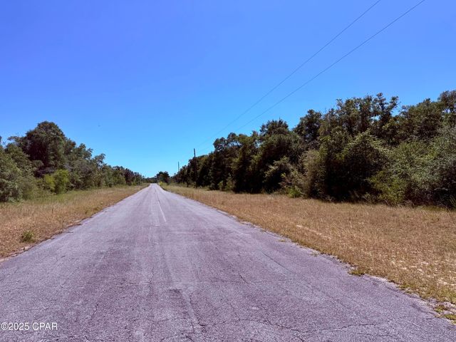3 Hampshire Boulevard, Chipley, FL 32428