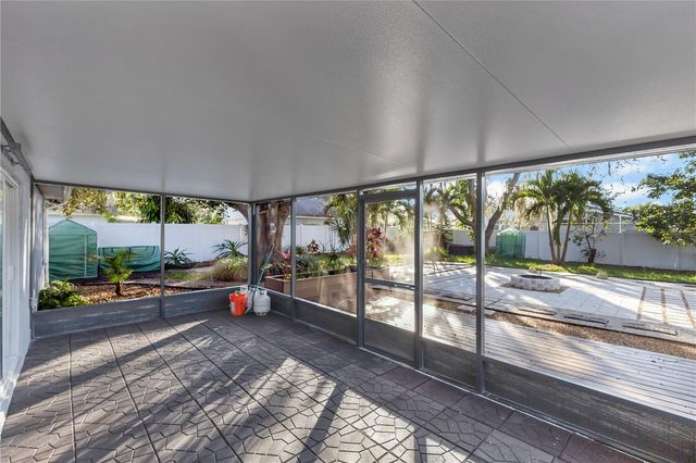 330 ROBBINS REST CIRCLE, Davenport, FL 33896