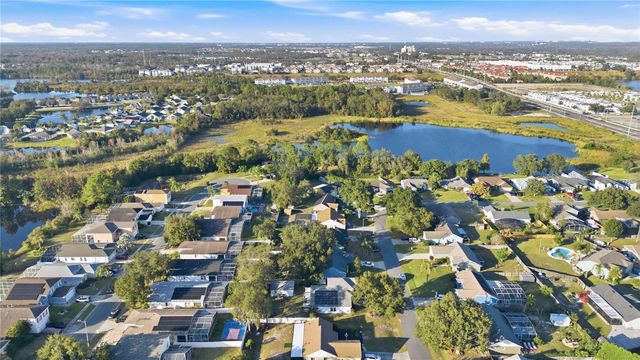 330 ROBBINS REST CIRCLE, Davenport, FL 33896