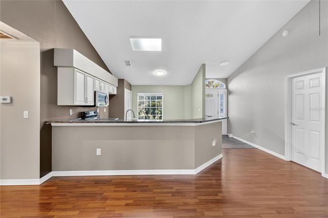 330 ROBBINS REST CIRCLE, Davenport, FL 33896