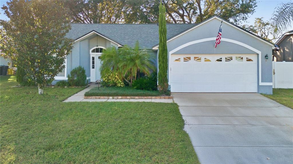 330 ROBBINS REST CIRCLE, Davenport, FL 33896