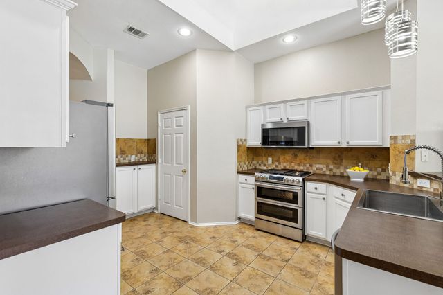 6415 Lakewood Drive, Sachse, TX 75048