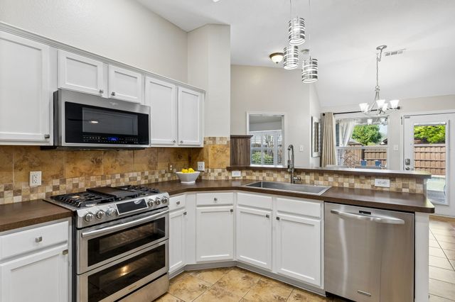 6415 Lakewood Drive, Sachse, TX 75048