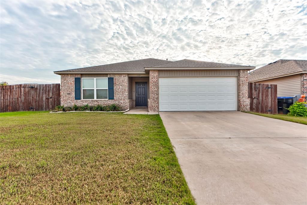 1101 Limestone Drive, Noble, OK 73068