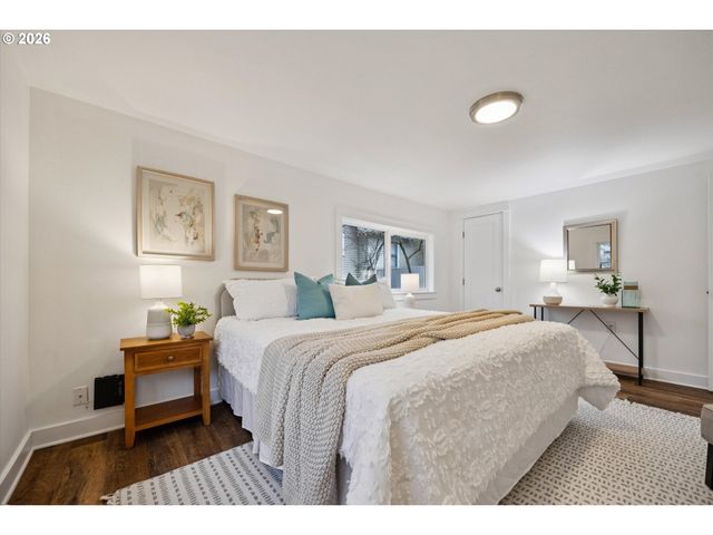 4563 Ne 47th Ave 1, Portland, OR 97218