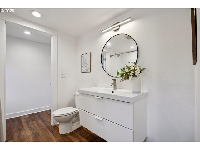 4563 Ne 47th Ave 1, Portland, OR 97218