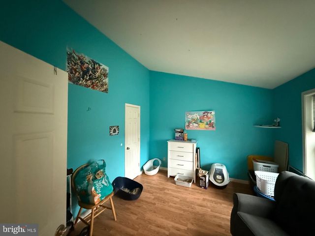 521 NORTHERN SPY DR, Linden, VA 22642