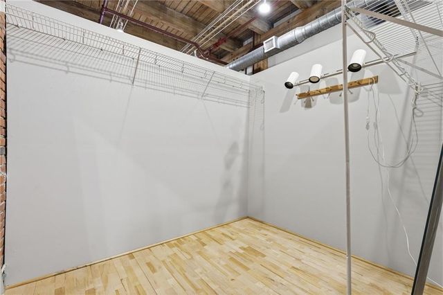 306 W 7 Street 203, Kansas City, MO 64105