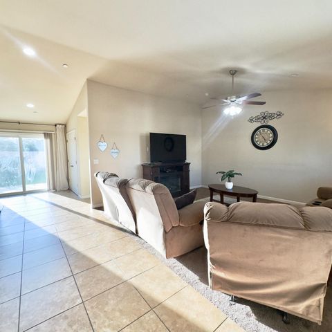 53 Dalton Avenue, Sanger, CA 93657