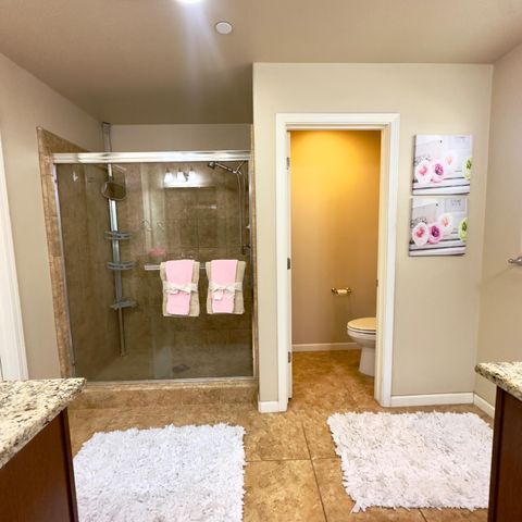 53 Dalton Avenue, Sanger, CA 93657