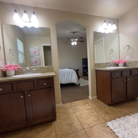 53 Dalton Avenue, Sanger, CA 93657