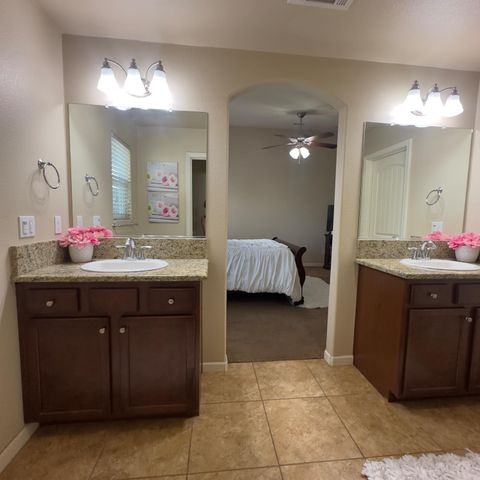 53 Dalton Avenue, Sanger, CA 93657