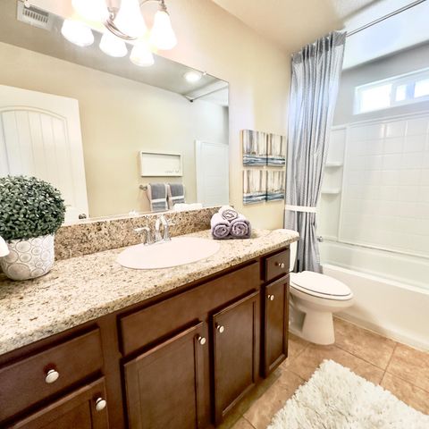 53 Dalton Avenue, Sanger, CA 93657