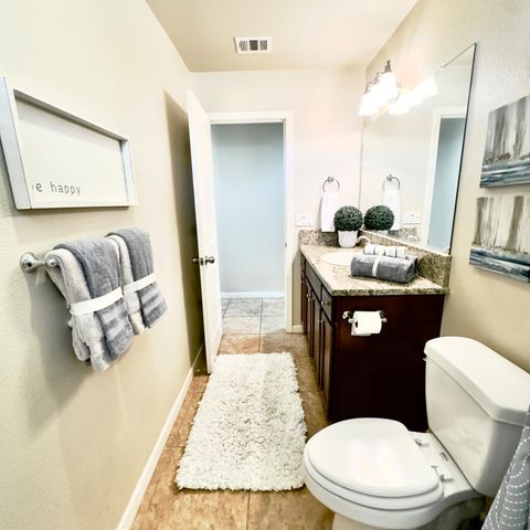 53 Dalton Avenue, Sanger, CA 93657