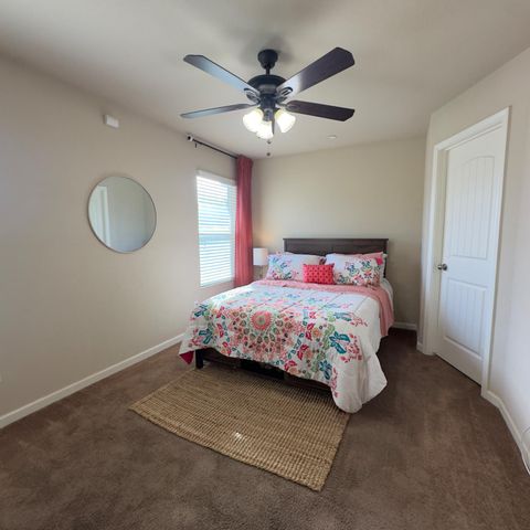 53 Dalton Avenue, Sanger, CA 93657