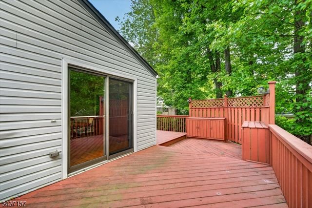 401 Canistear Rd, Vernon Twp., NJ 07460