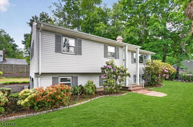 401 Canistear Rd, Vernon Twp., NJ 07460