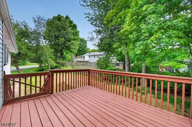401 Canistear Rd, Vernon Twp., NJ 07460