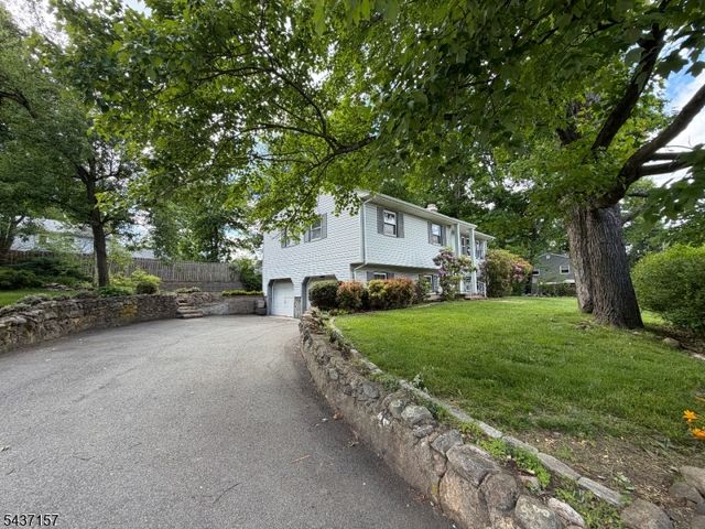 401 Canistear Rd, Vernon Twp., NJ 07460