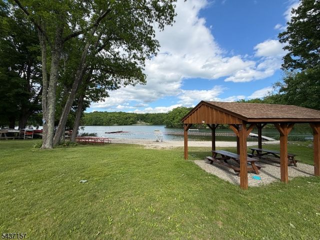 401 Canistear Rd, Vernon Twp., NJ 07460