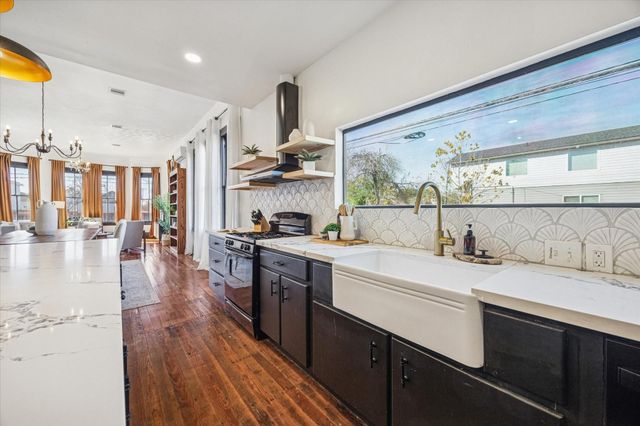 1920 Fulton Street, Houston, TX 77009