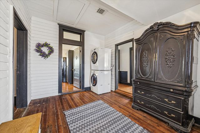 1920 Fulton Street, Houston, TX 77009