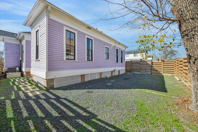 1920 Fulton Street, Houston, TX 77009