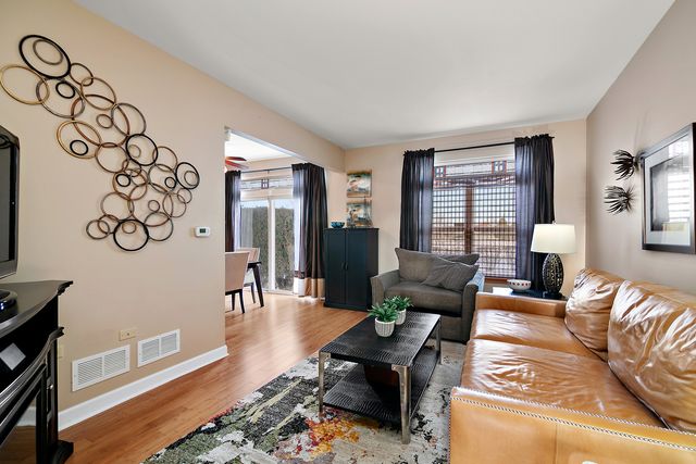 953 Foxwood Court, New Lenox, IL 60451