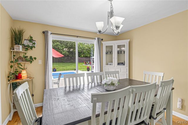 37 Taber Road, New Hartford, NY 13413
