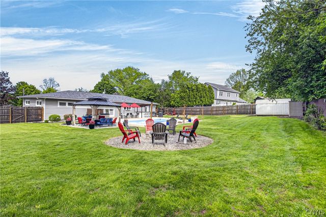 37 Taber Road, New Hartford, NY 13413