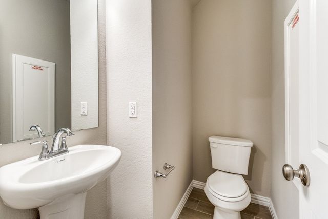 3740 Paradise Way, Sherman, TX 75090