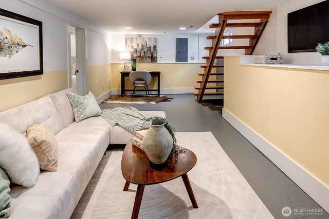 832 NW 63rd Street, Seattle, WA 98107